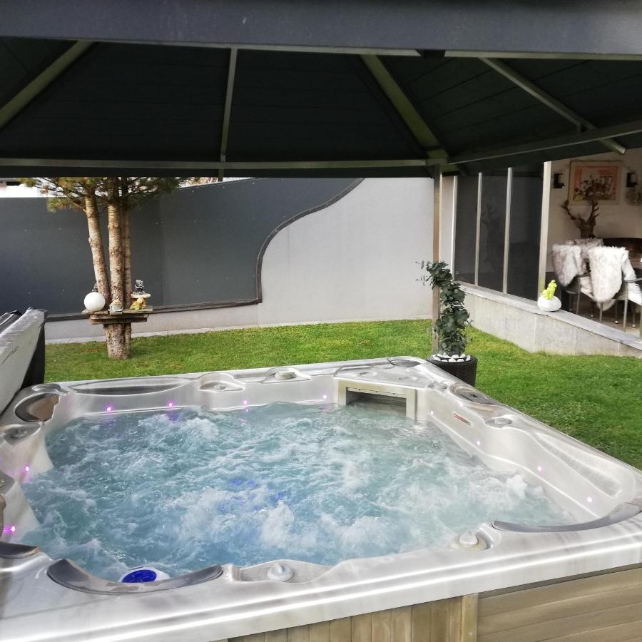 Ferienwohnung Am Waldweg 콜사스 외부 사진